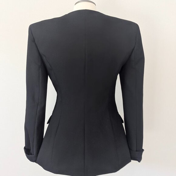 New with tags. Zara structured blazer. Black. Medium. - Picture 2 of 11